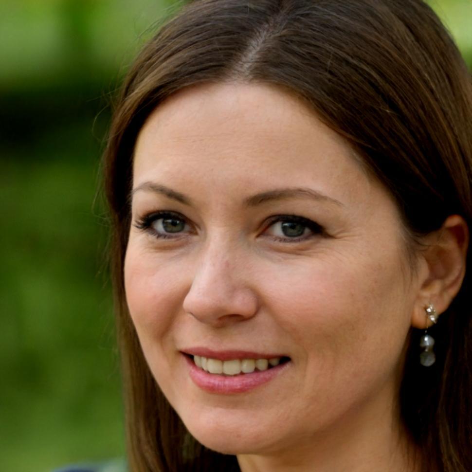 Portrait de Sophie Martin, experte en finance comportementale